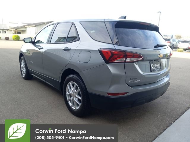 Used 2024 Chevrolet Equinox LS w/ LS Convenience Package image 5