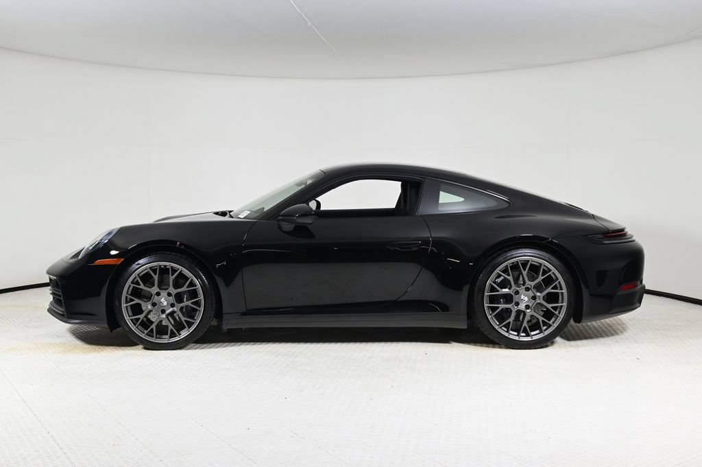 Used 2025 Porsche 911 Carrera w/ Sport Chrono Package RWD image 2