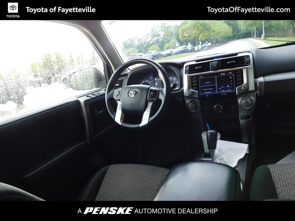 Used 2021 Toyota 4Runner SR5 AWD/4WD image 3