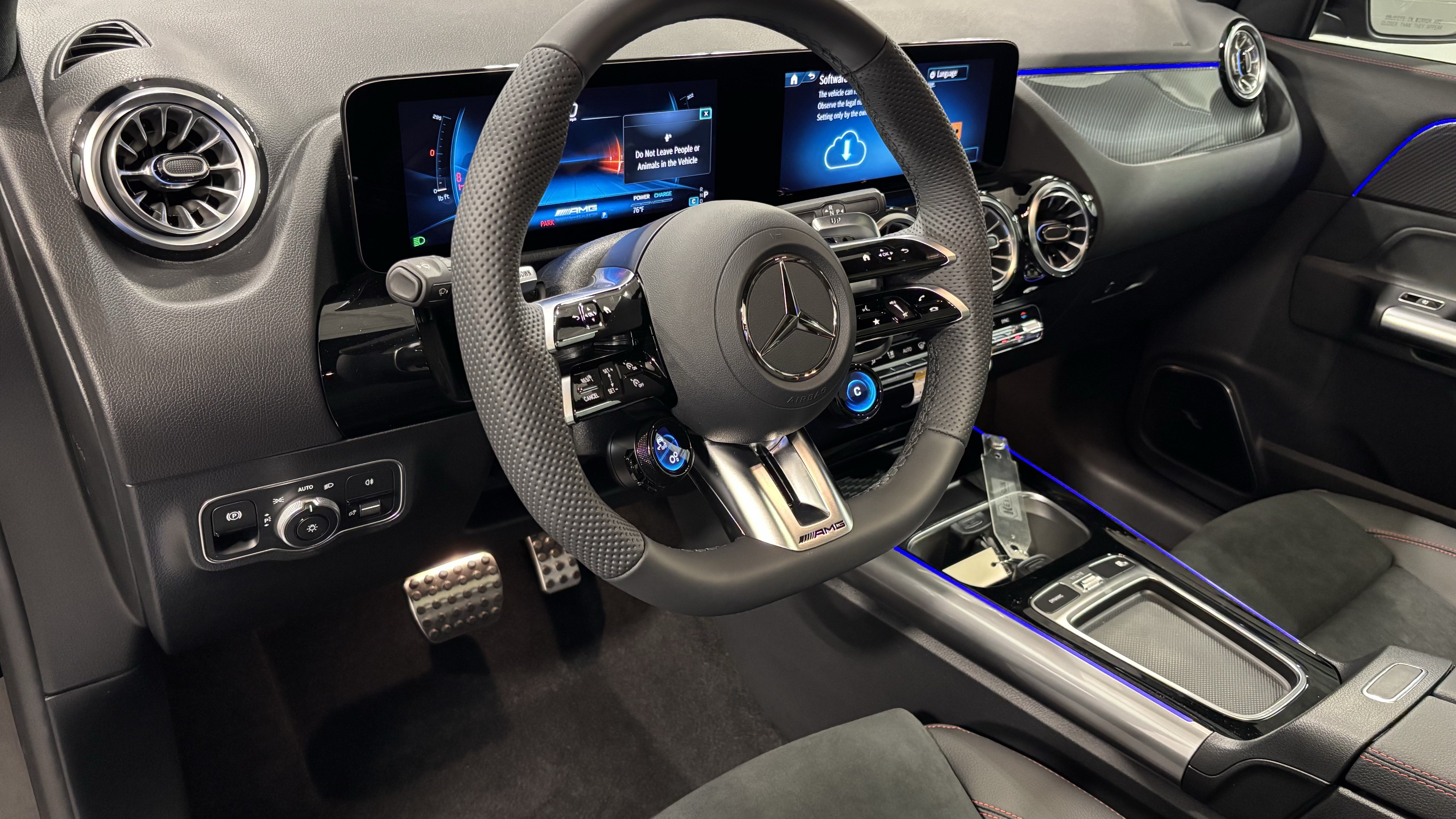 New 2026 Mercedes-Benz GLA 35 AMG 4MATIC image 15