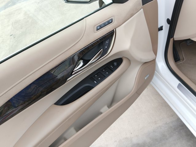 Used 2016 Cadillac ATS Luxury w/ Sun And Sound Package RWD image 9