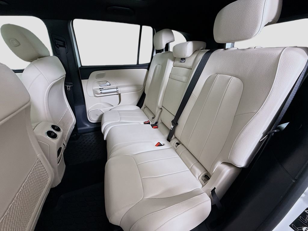 Used 2024 Mercedes-Benz GLB 250 GLB 250 image 24