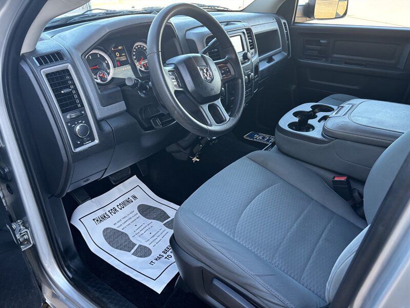 Used 2015 RAM 2500 Tradesman w/ Chrome Appearance Group AWD/4WD image 10