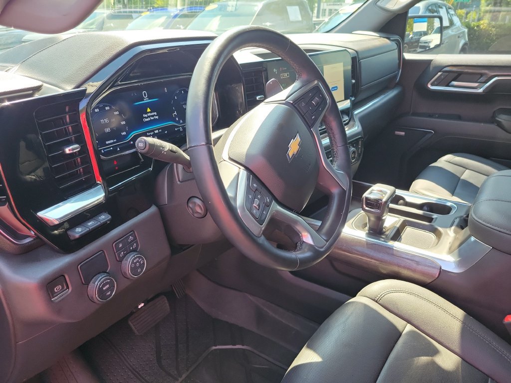 Used 2023 Chevrolet Silverado 1500 LTZ w/ Technology Package RWD image 20