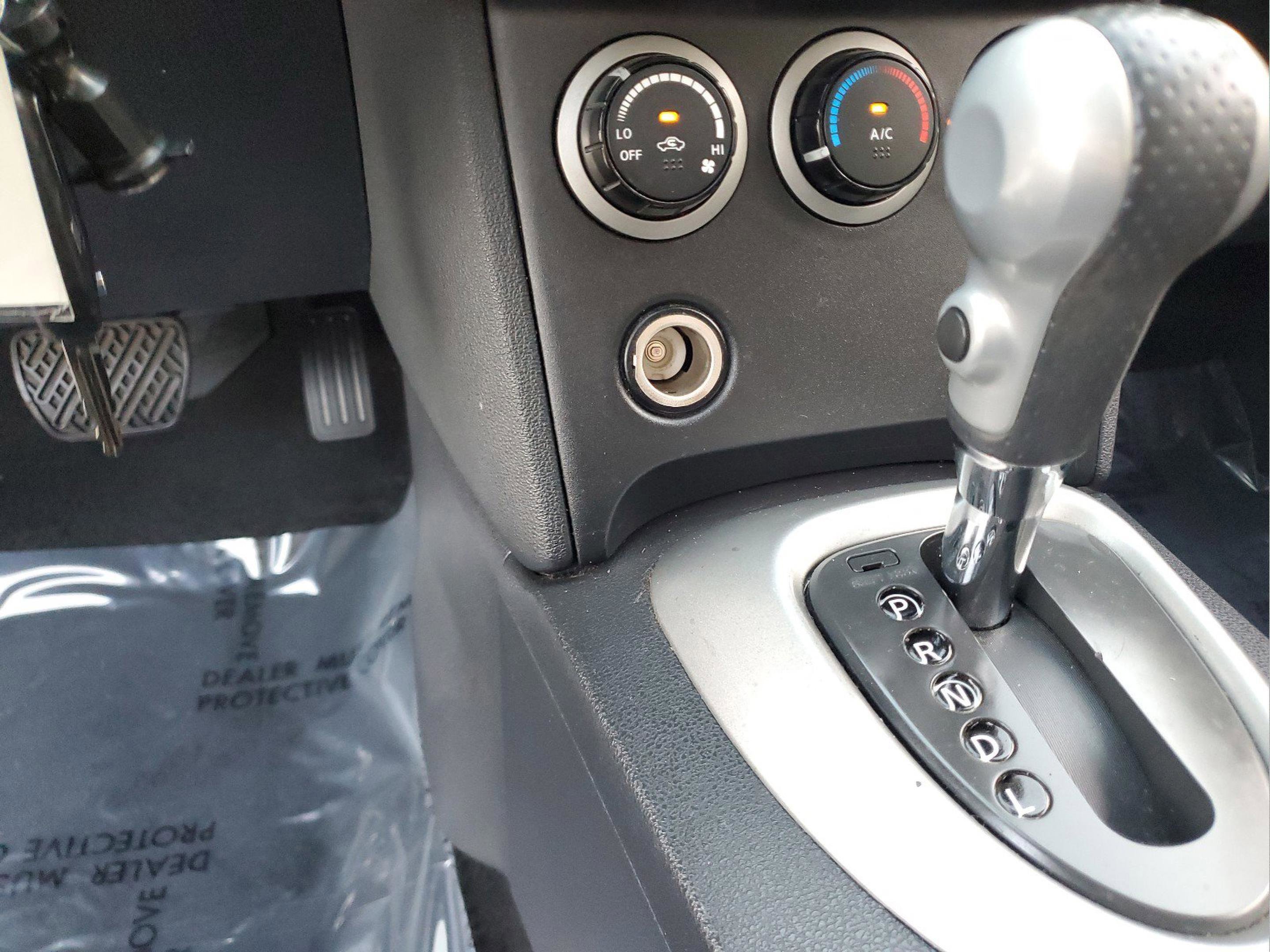 Used 2015 Nissan Rogue S w/ Convenience Package image 18