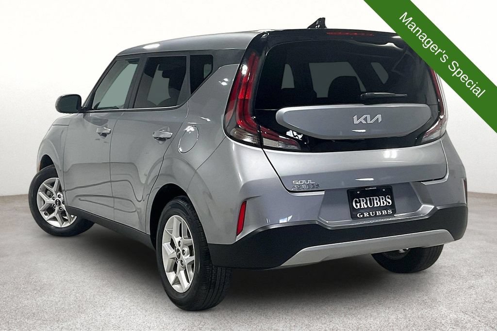 Used 2025 Kia Soul LX w/ LX Technology Package FWD image 15