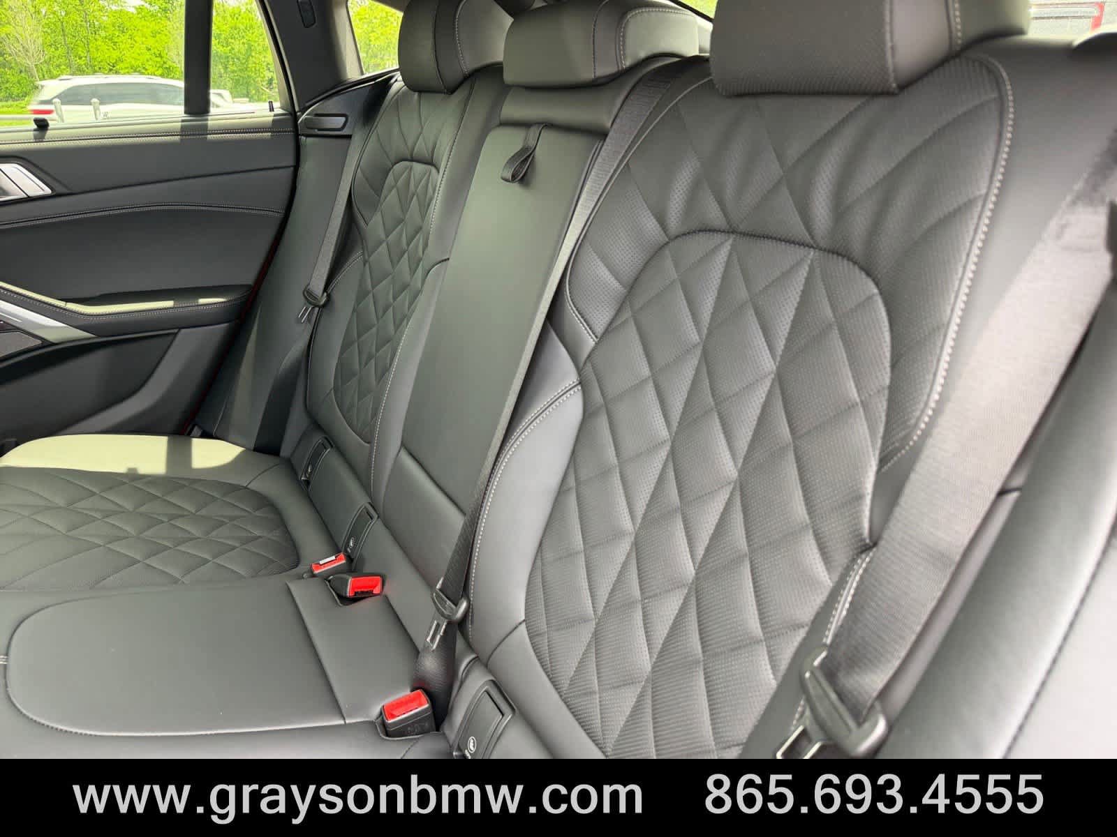 Used 2026 BMW X6 M60i w/ Executive Package AWD/4WD image 15