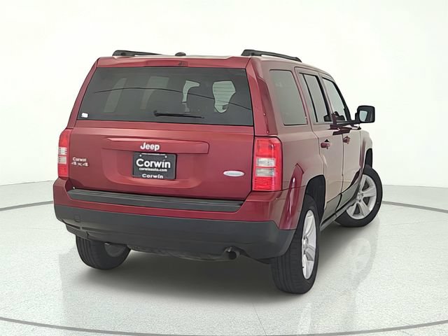 Used 2016 Jeep Patriot Latitude AWD/4WD image 5