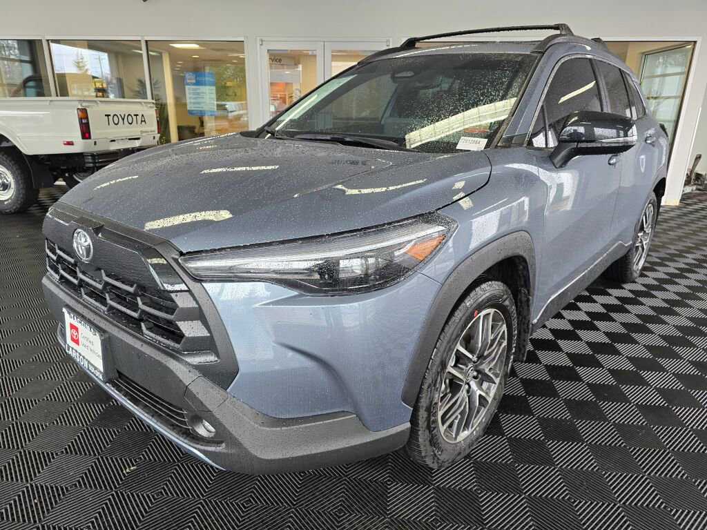 Used 2026 Toyota Corolla Cross XLE w/ Convenience Package image 7