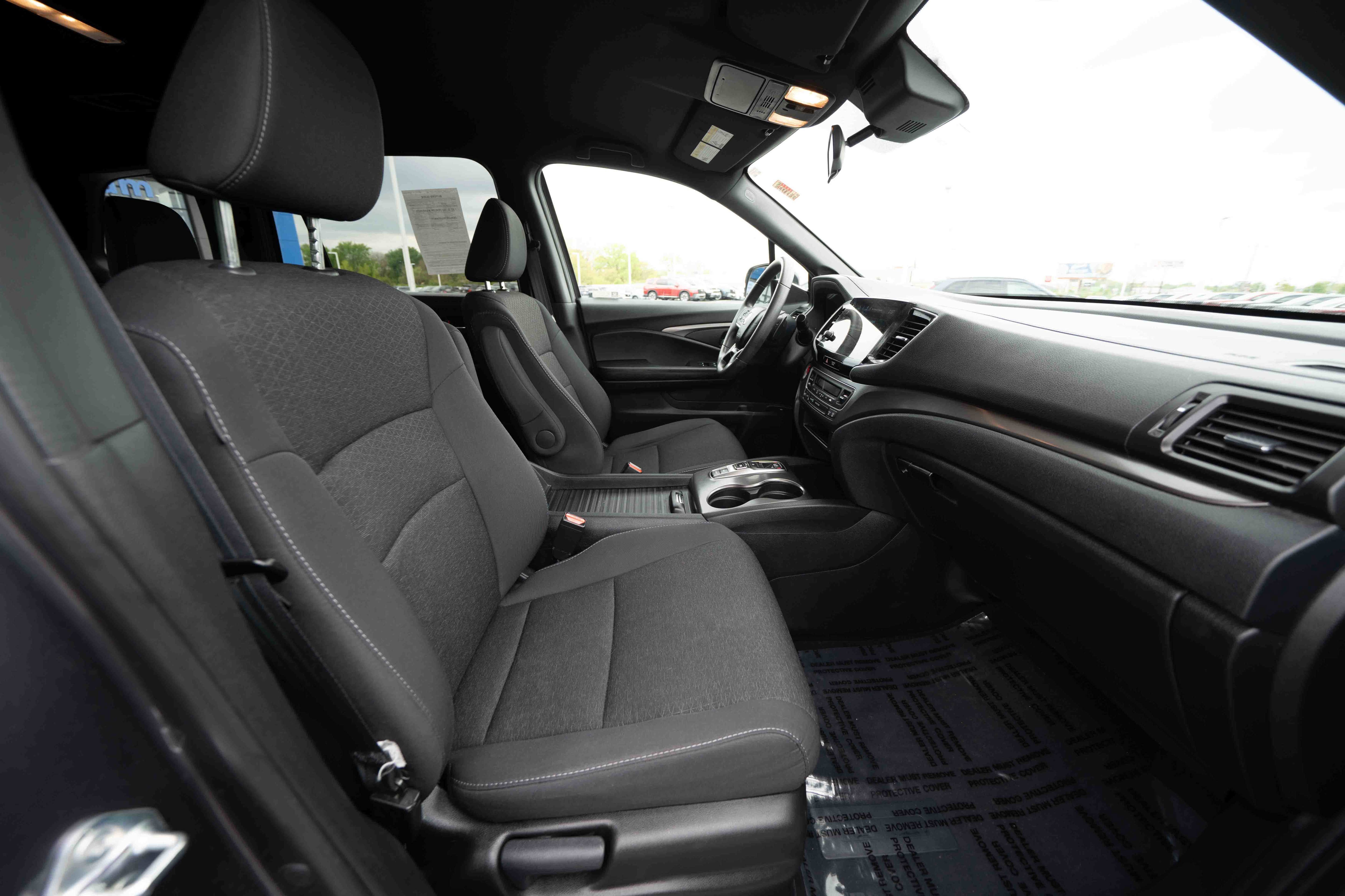 Used 2021 Honda Passport Sport image 27
