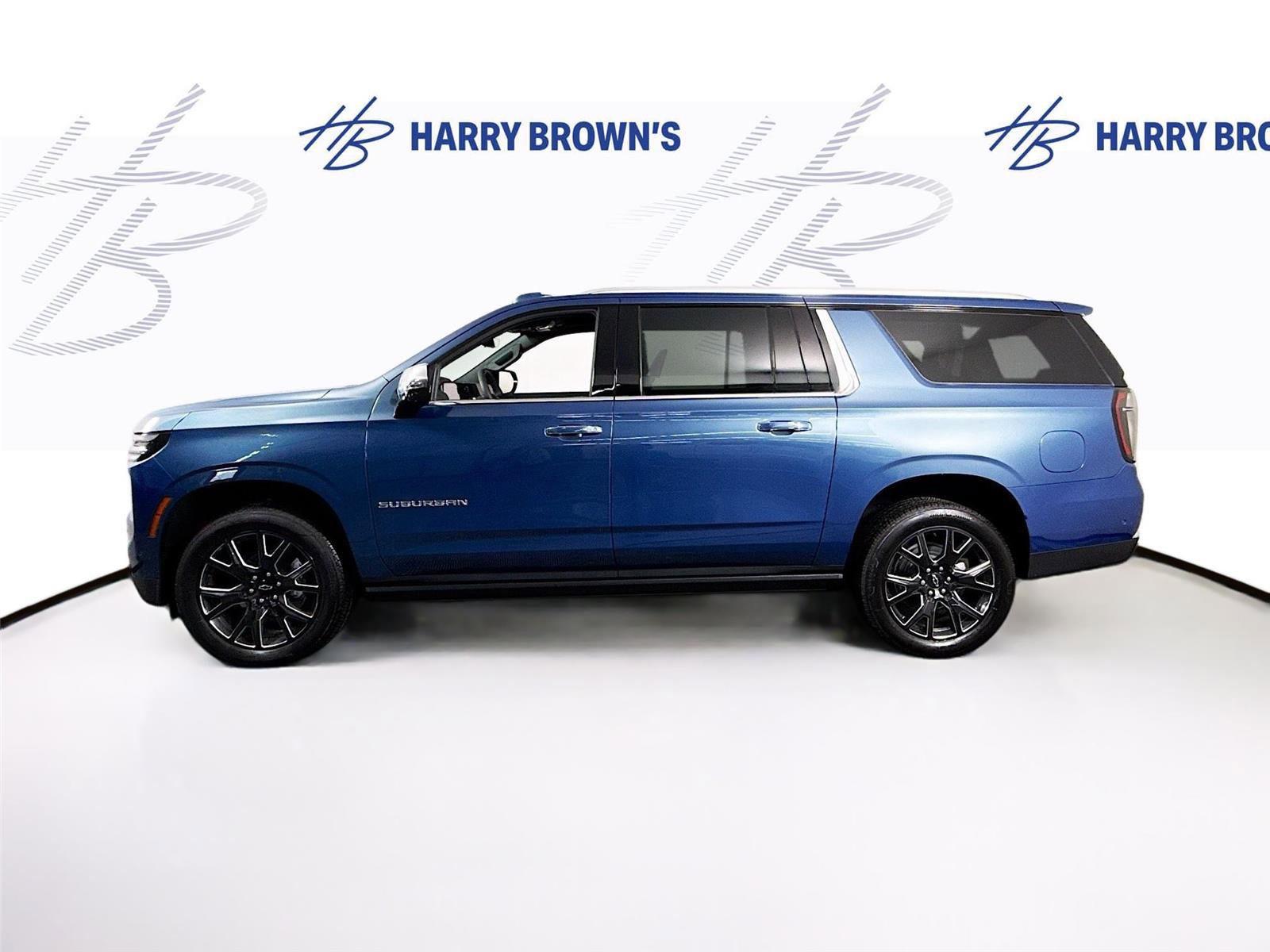 New 2026 Chevrolet Suburban Premier image 32