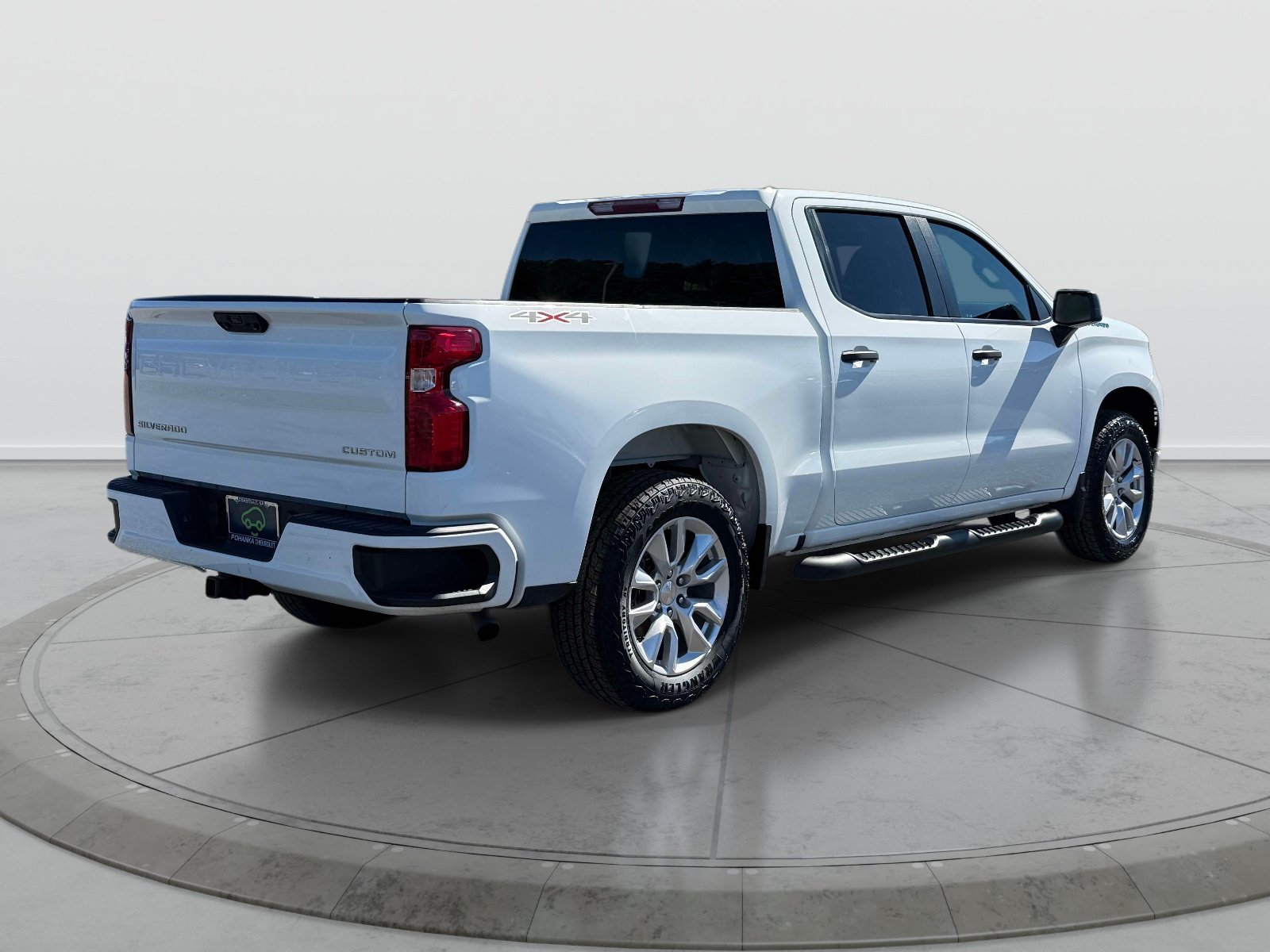Certified 2023 Chevrolet Silverado 1500 Custom AWD/4WD image 2