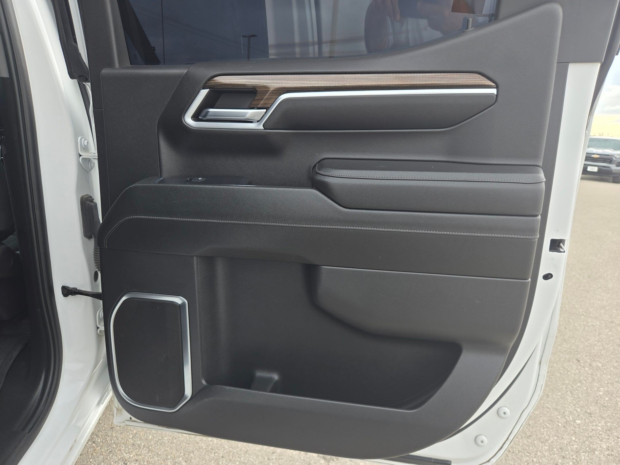 Used 2023 Chevrolet Silverado 1500 LT RWD image 22