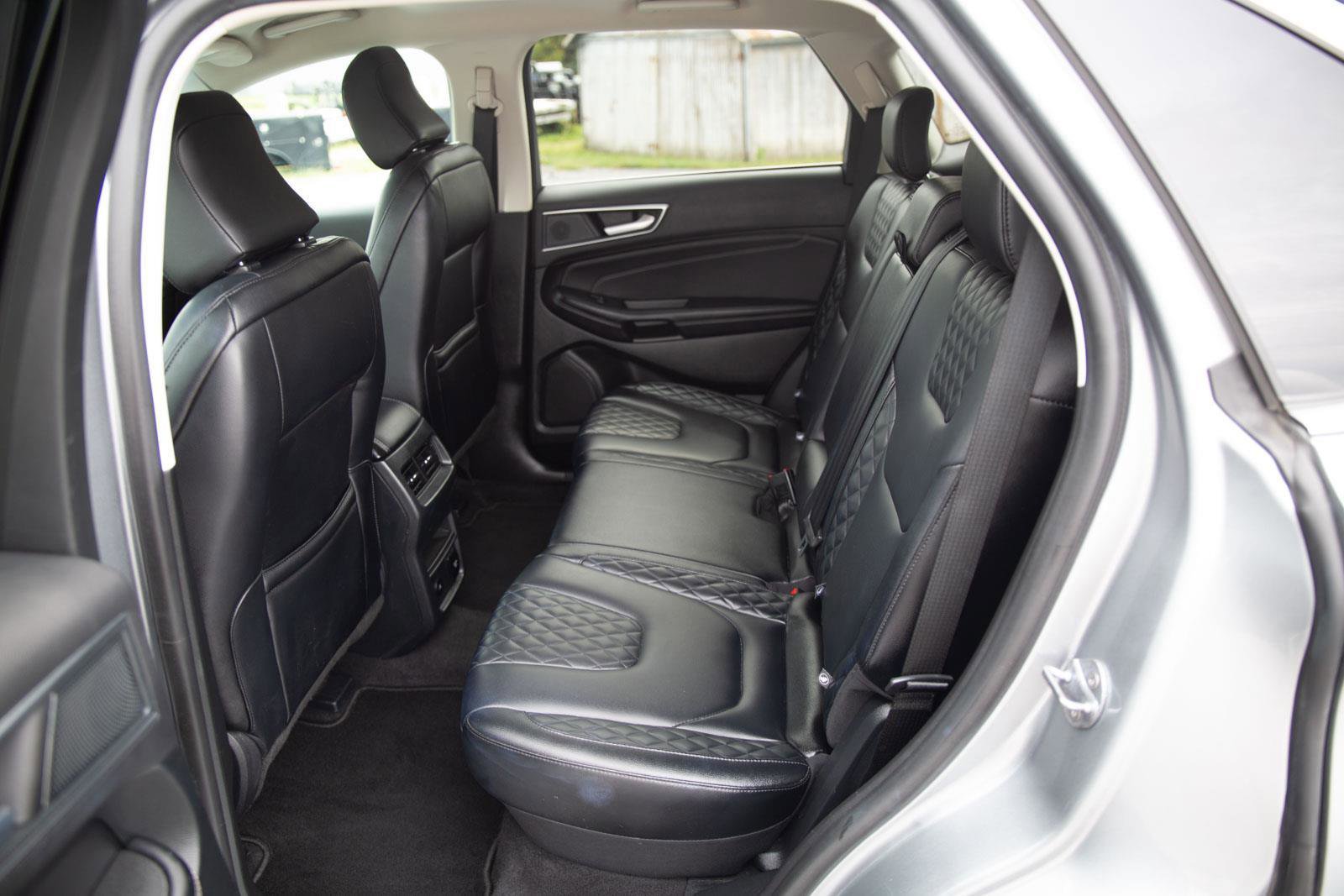 Used 2024 Ford Edge Titanium image 21