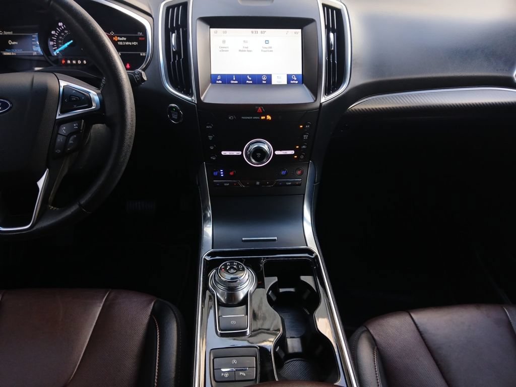 Used 2020 Ford Edge Titanium w/ Equipment Group 301A FWD image 3