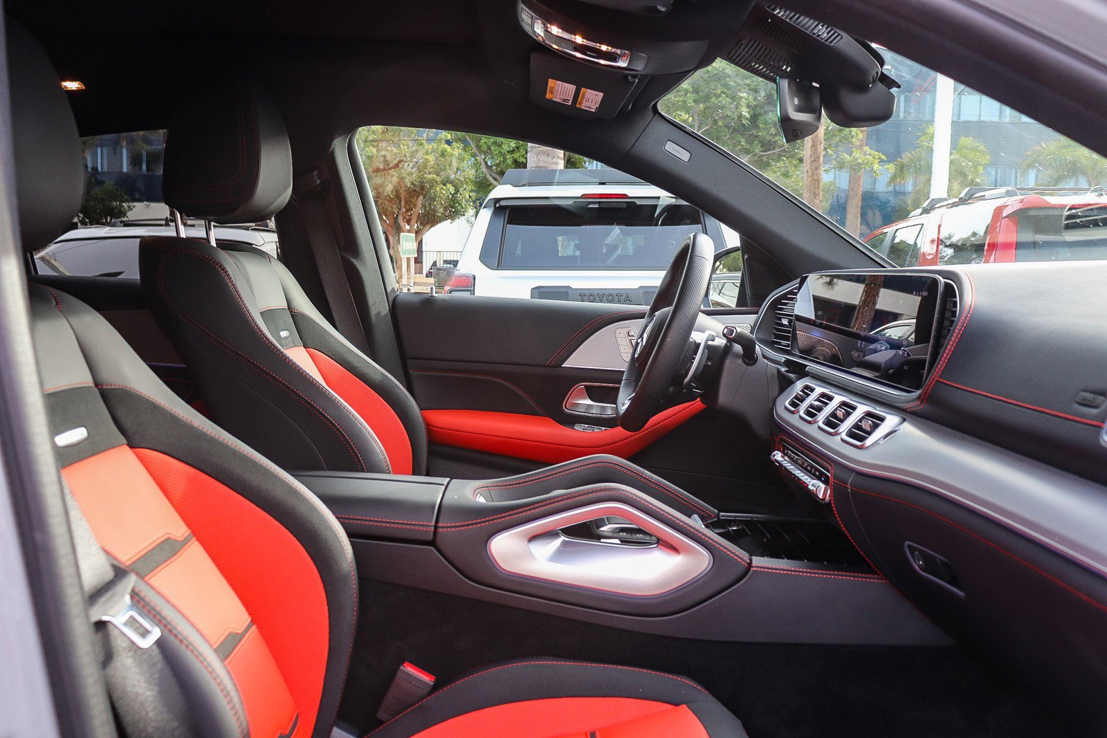 Used 2024 Mercedes-Benz GLE 53 AMG 4MATIC Coupe image 25