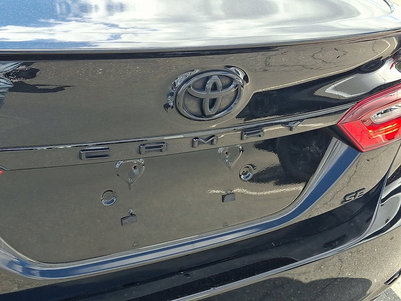 Used 2023 Toyota Camry SE FWD image 29