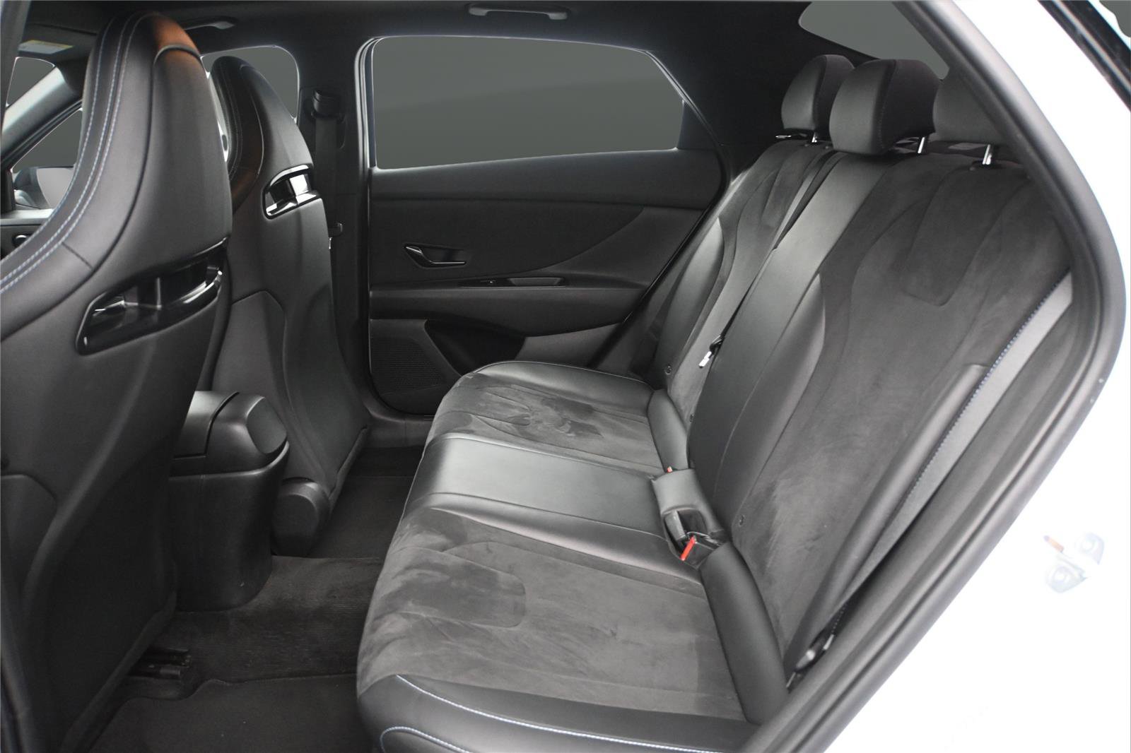 Used 2023 Hyundai Elantra N FWD image 10