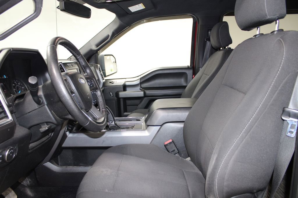 Used 2015 Ford F150 XLT w/ Equipment Group 302A Luxury image 21