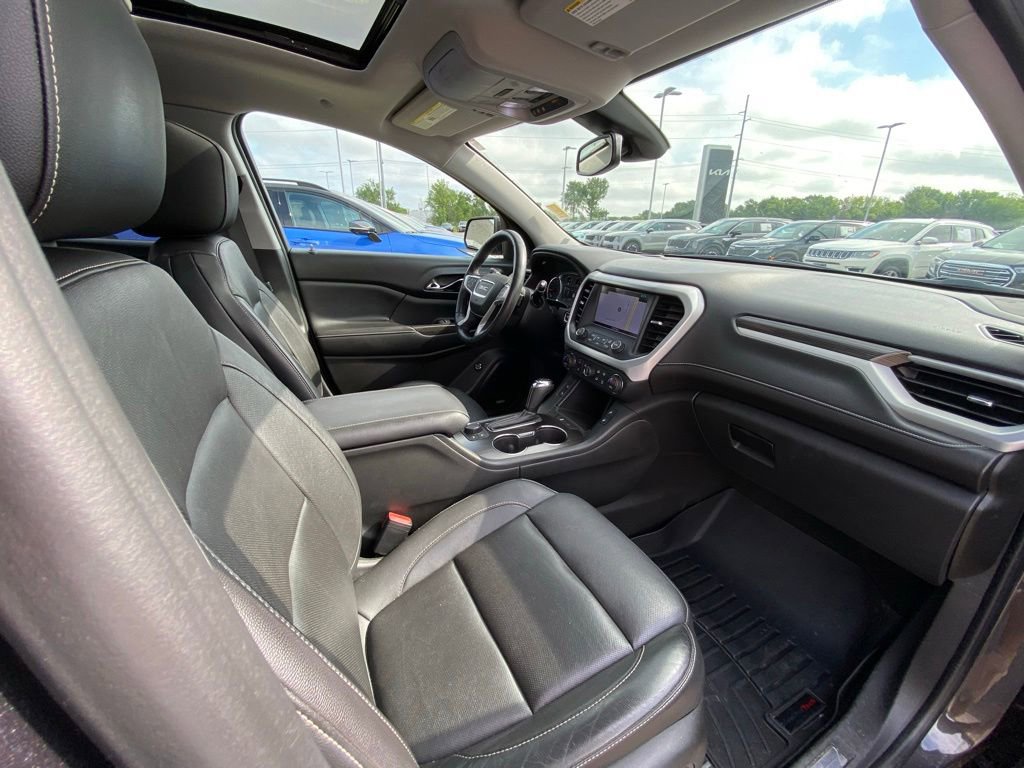 Used 2017 GMC Acadia SLT FWD image 29