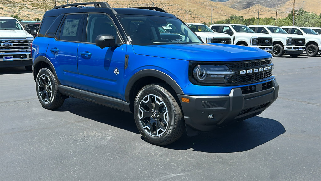 New 2025 Ford Bronco Sport Outer Banks w/ Outer Banks Tech Package+ image 1