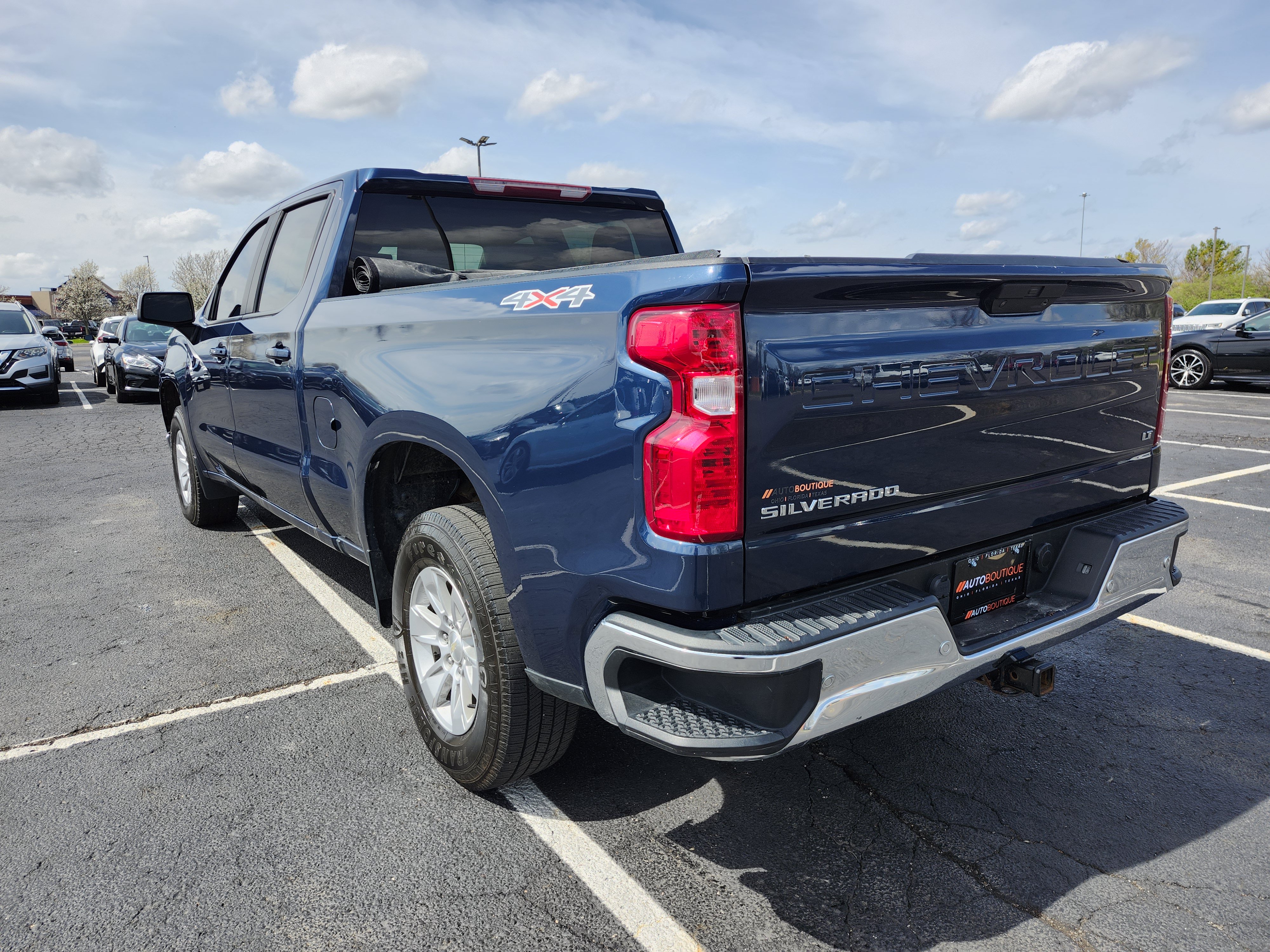 Used 2022 Chevrolet Silverado 1500 LT w/ Safety Package II AWD/4WD image 15