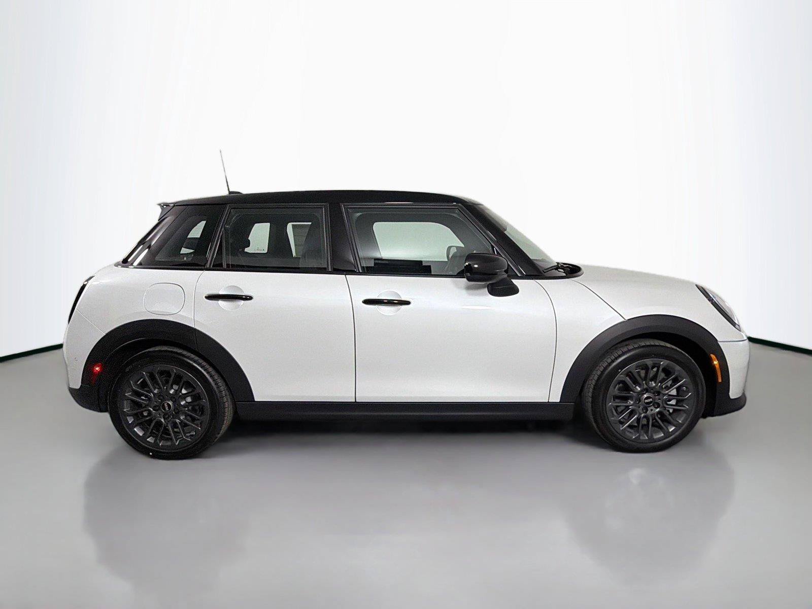 New 2026 MINI Cooper S FWD image 4