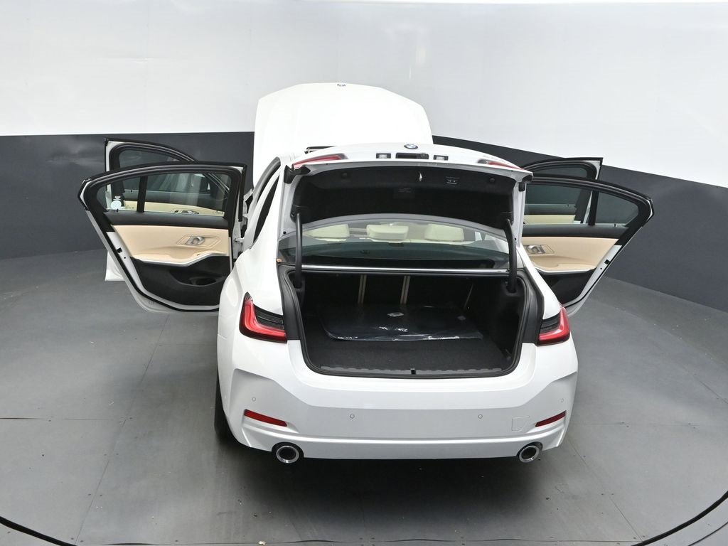 Certified 2025 BMW 330i Sedan w/ Premium Package image 48