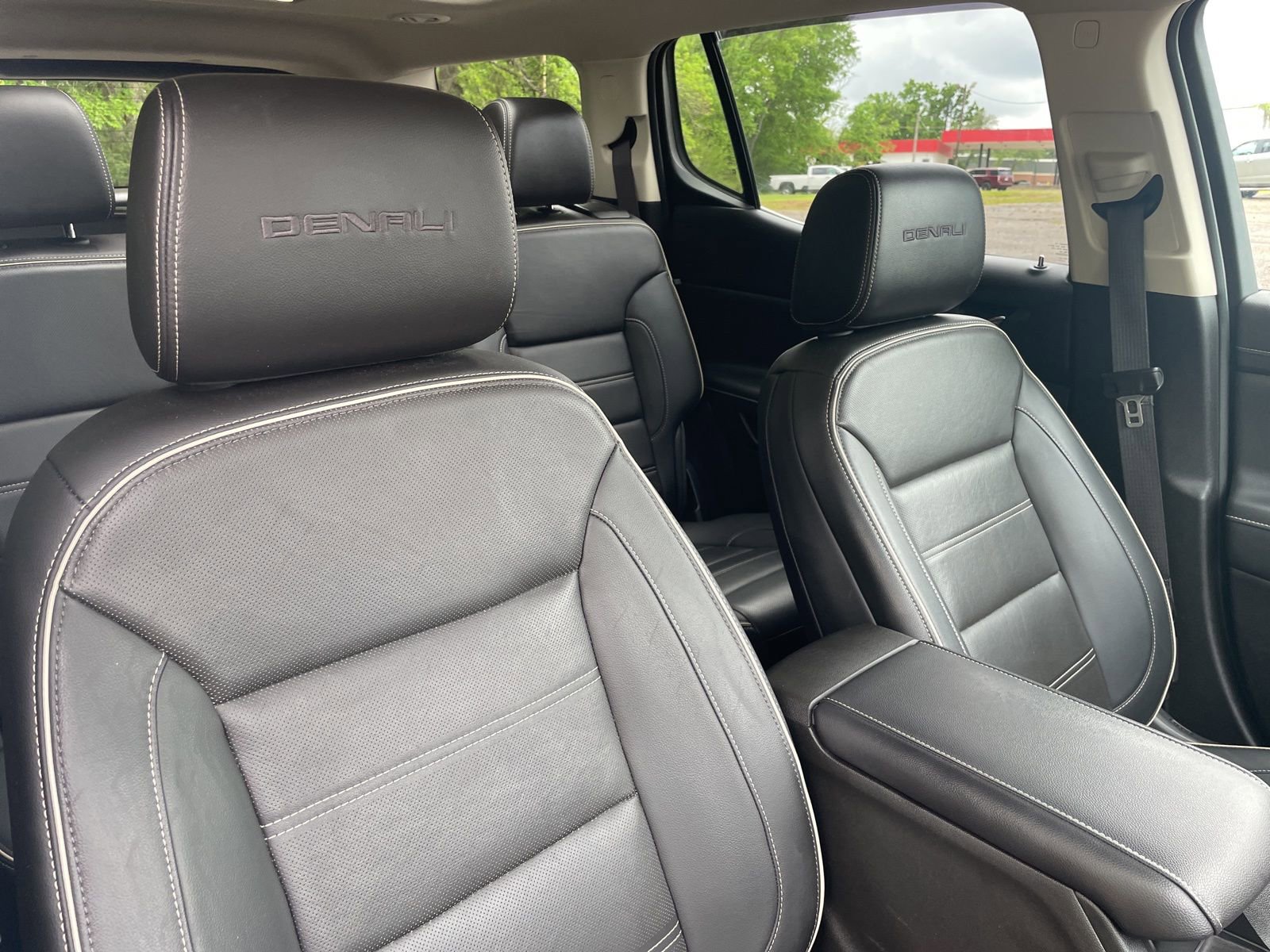 Used 2023 GMC Acadia Denali w/ Denali Ultimate Package image 30