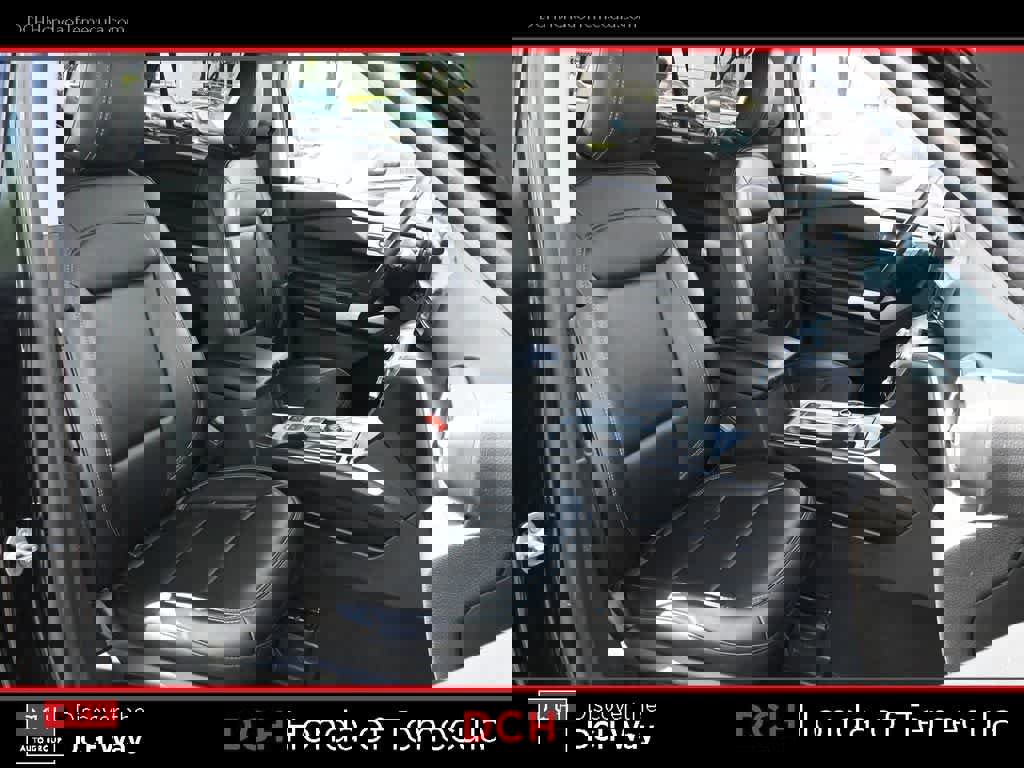 Used 2022 Ford Explorer XLT w/ Equipment Group 202A image 22