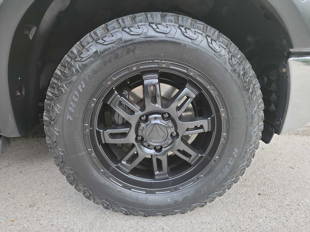 Used 2013 Toyota Tundra 2WD CrewMax w/ Tow Pkg image 15