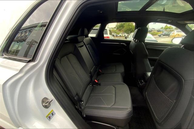 Used 2024 Audi Q3 2.0T Premium image 19