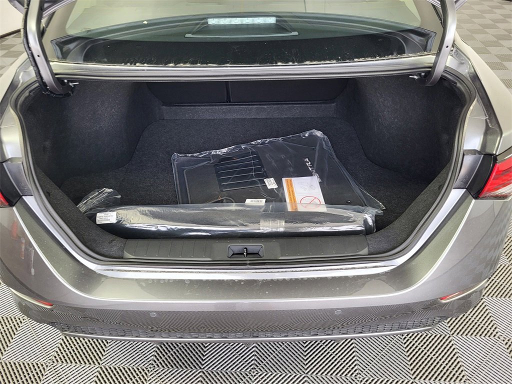 New 2025 Nissan Sentra S image 7