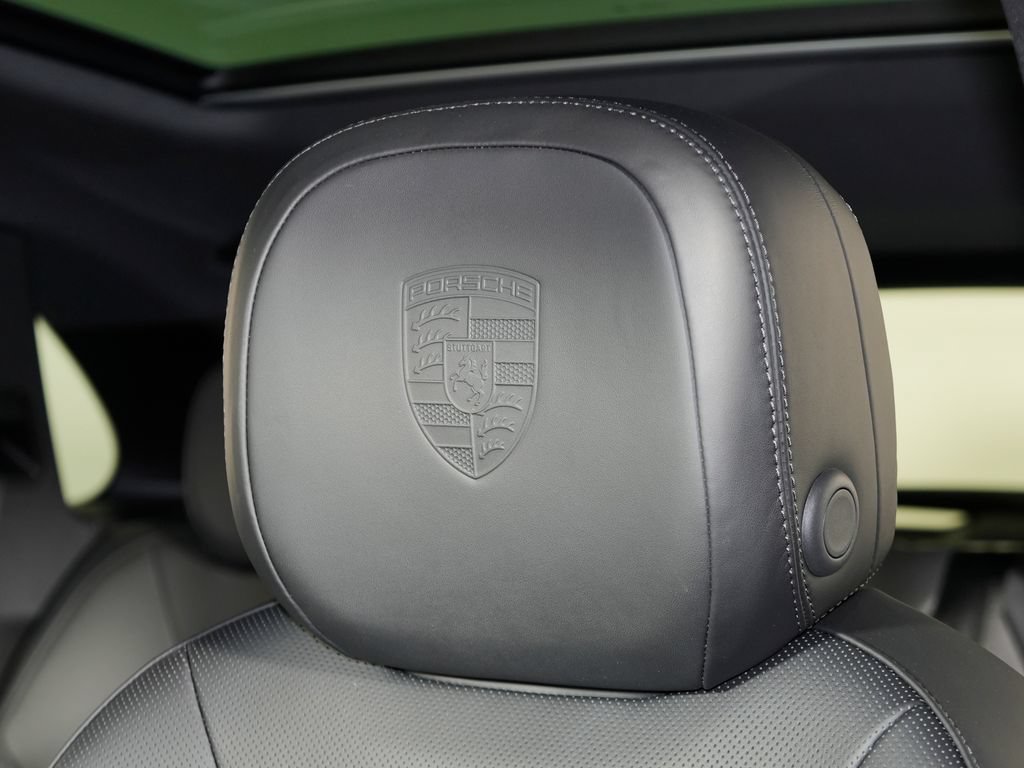 New 2026 Porsche Cayenne AWD/4WD image 18