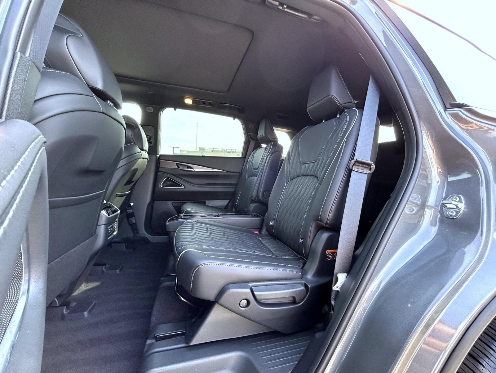 New 2027 INFINITI QX60 Autograph w/ Dark Cargo Package AWD/4WD image 21