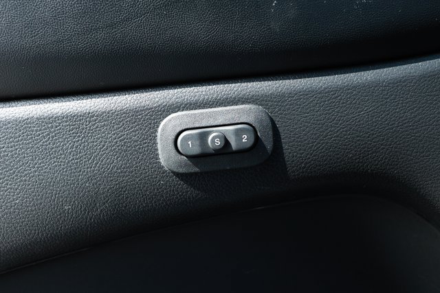 Used 2022 Jeep Grand Cherokee Limited RWD image 22