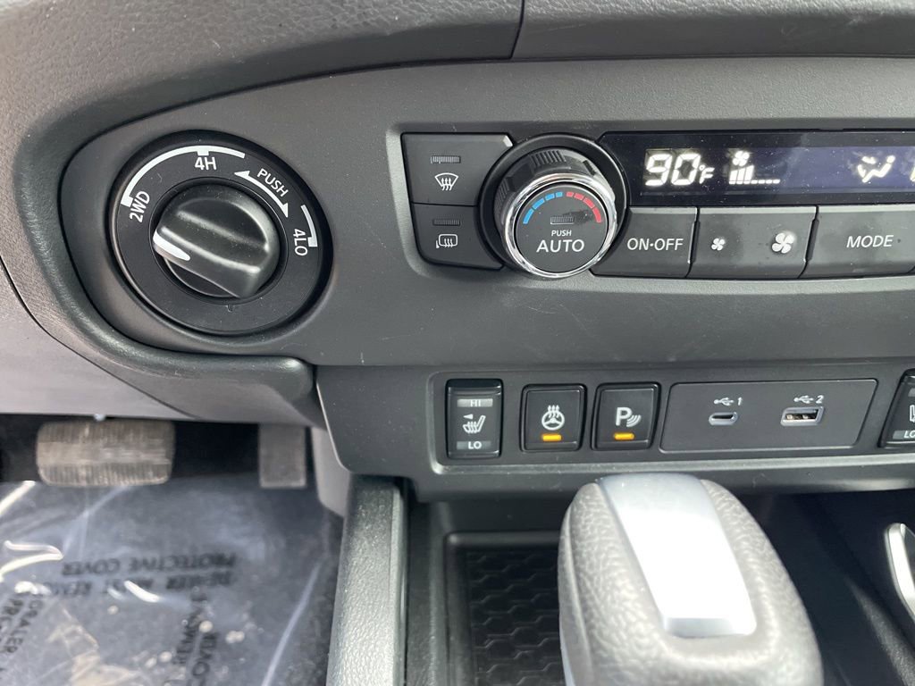 Used 2024 Nissan Frontier SV w/ SV Convenience Package image 19