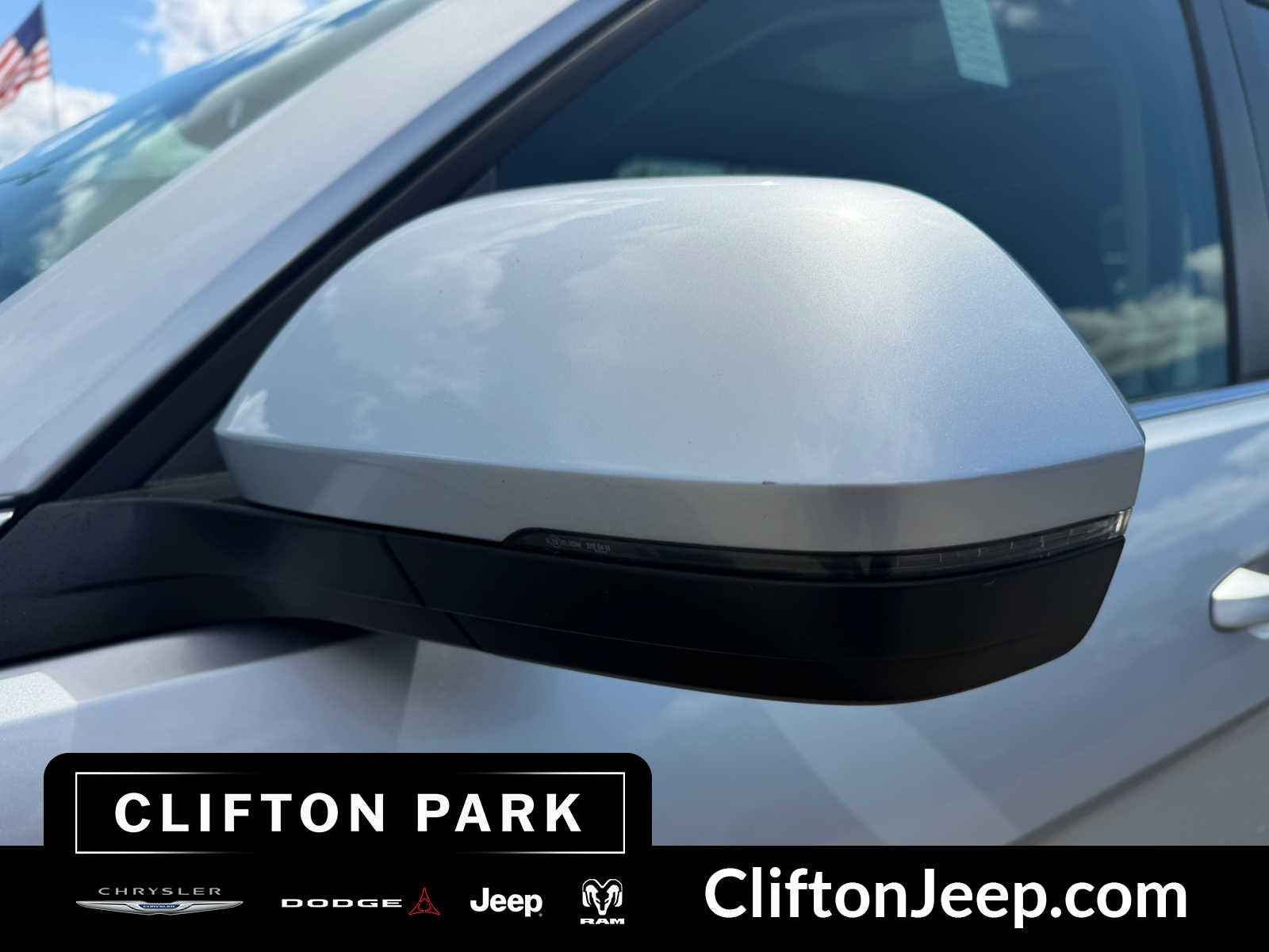 Used 2018 Volkswagen Atlas SEL AWD/4WD image 10