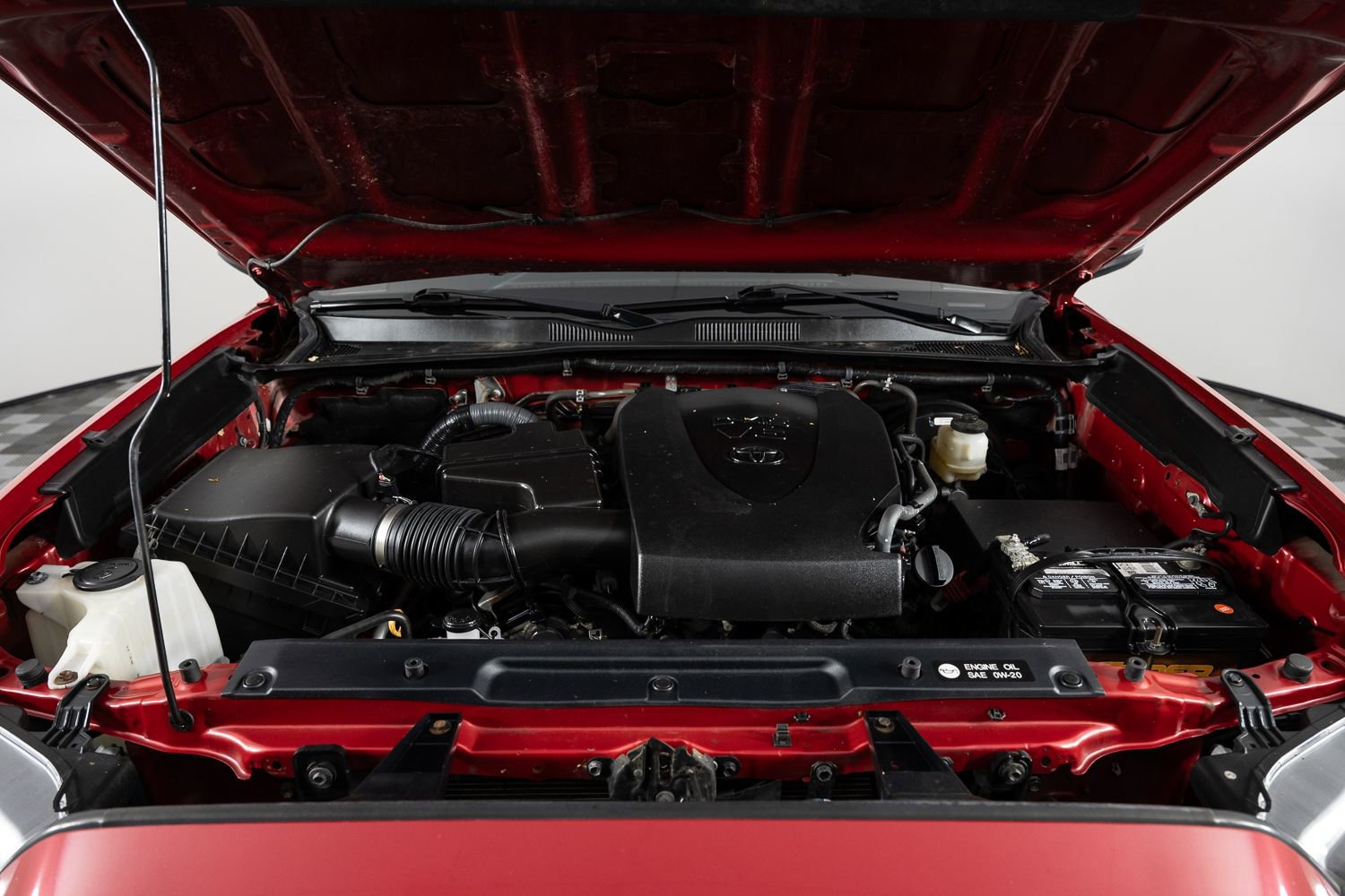 Used 2017 Toyota Tacoma Limited image 42