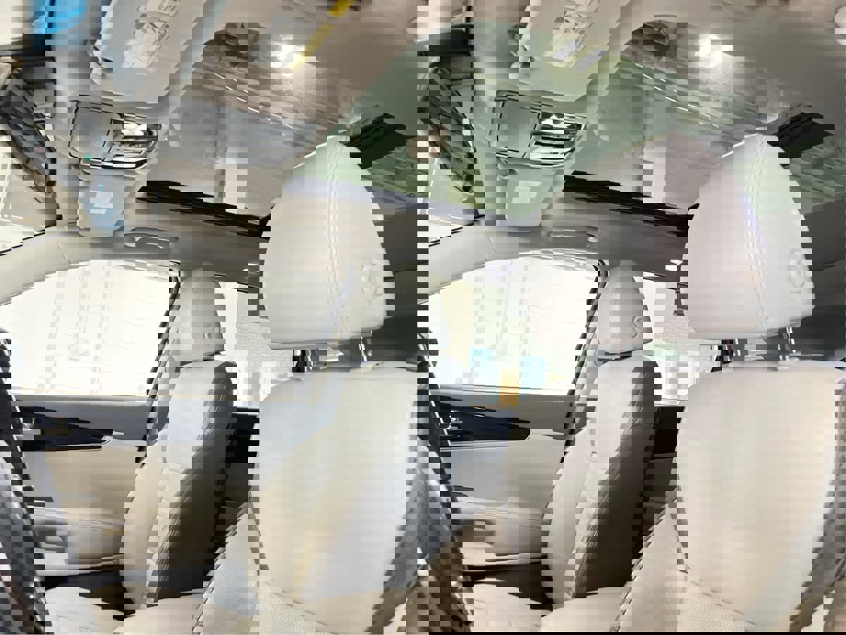 Used 2020 Kia Sorento SX image 26