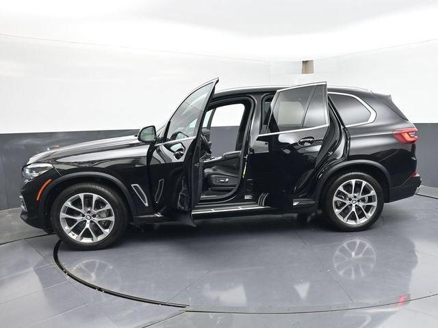 Used 2023 BMW X5 xDrive40i AWD/4WD image 52