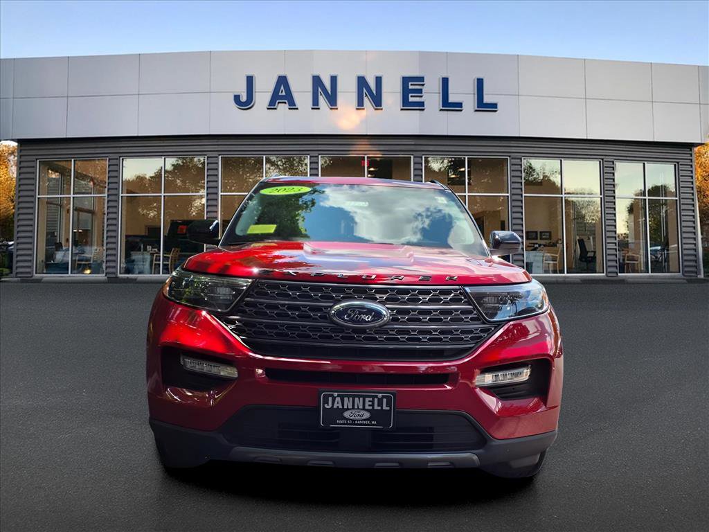 Used 2023 Ford Explorer XLT w/ Equipment Group 202A image 2