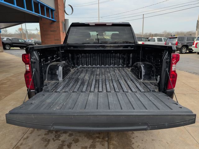 Used 2022 Chevrolet Silverado 1500 LT AWD/4WD image 9
