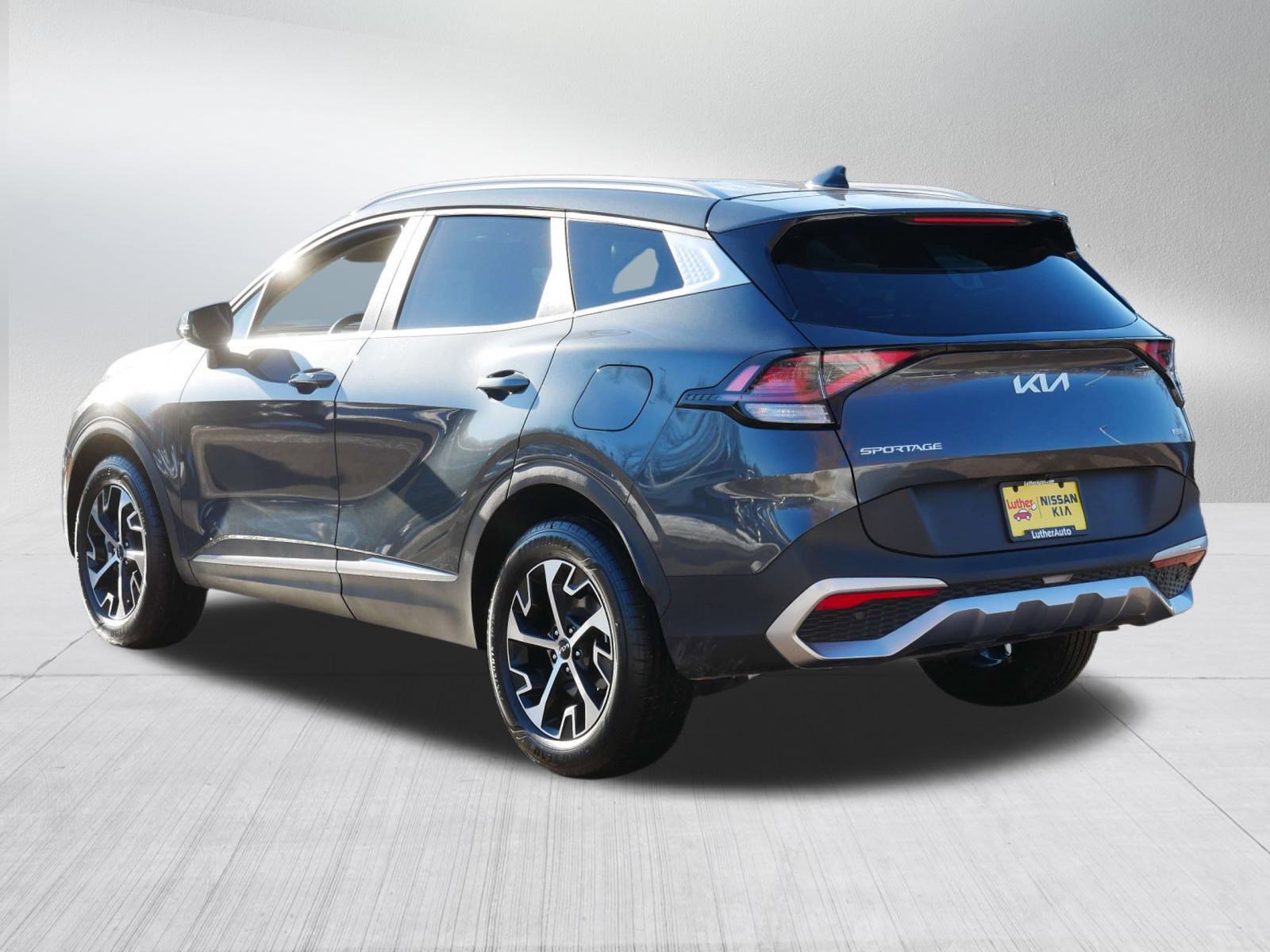 Certified 2024 Kia Sportage EX image 5