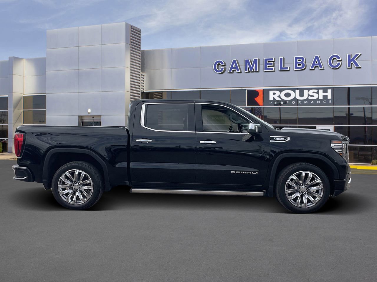Used 2022 GMC Sierra 1500 Denali w/ Denali Reserve Package image 7