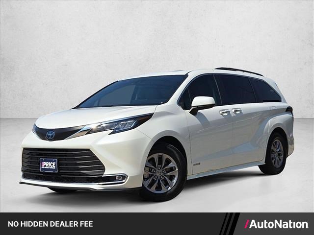 Used 2021 Toyota Sienna XLE FWD image 1