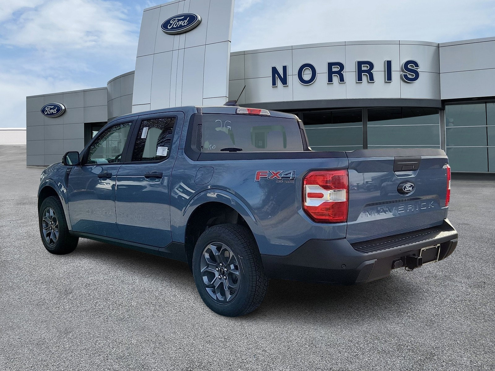 New 2025 Ford Maverick XLT w/ XLT Luxury Package image 3