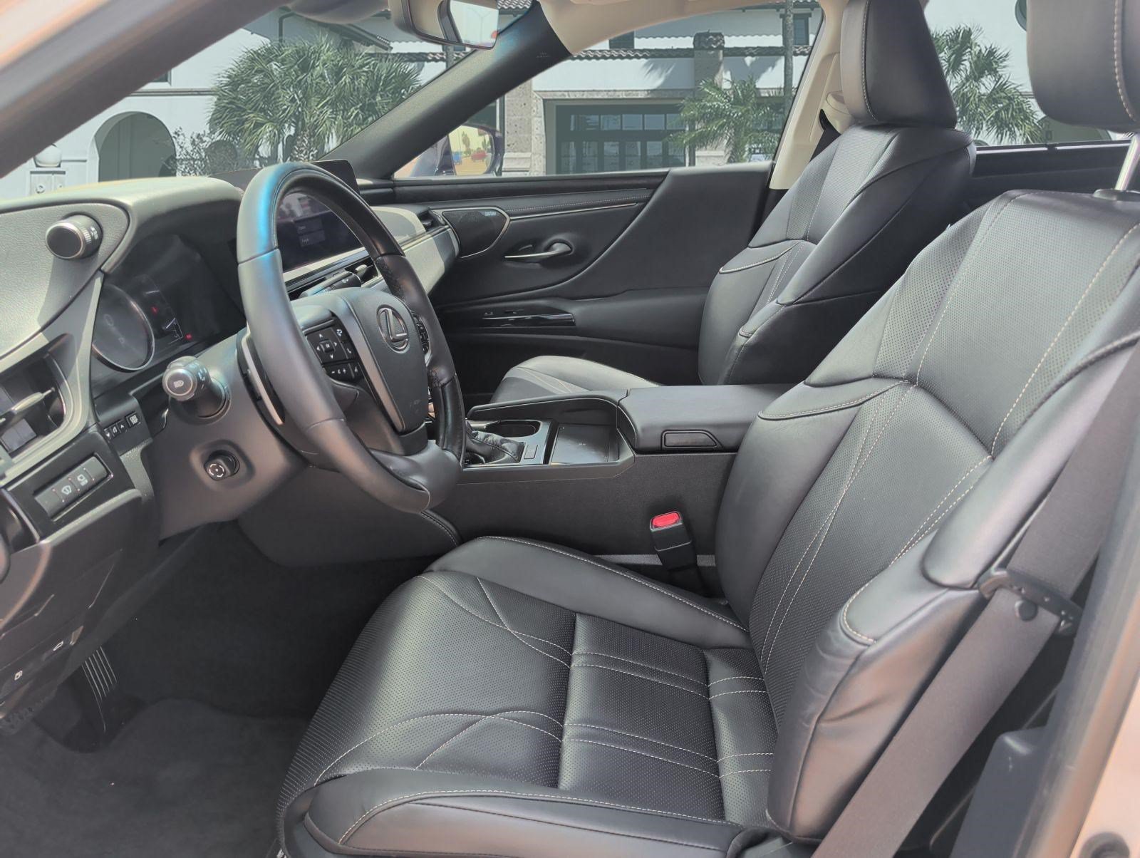 Certified 2024 Lexus ES 350 Ultra Luxury w/ Accessory Package (Z2) FWD image 11