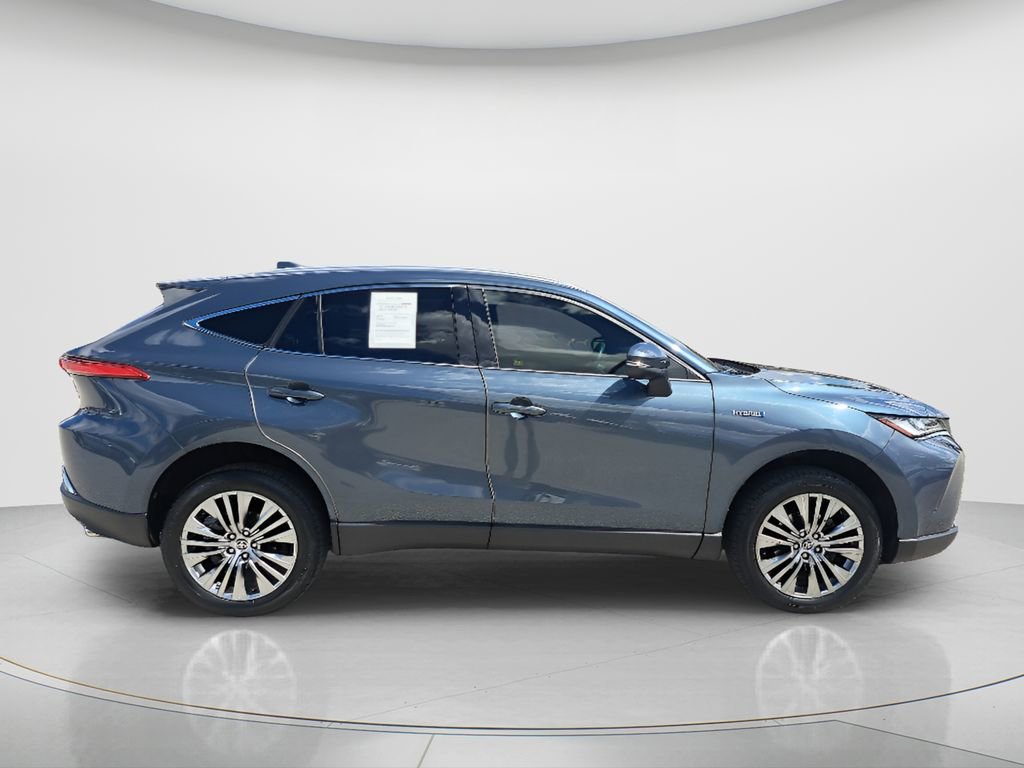 Certified 2021 Toyota Venza Limited image 3