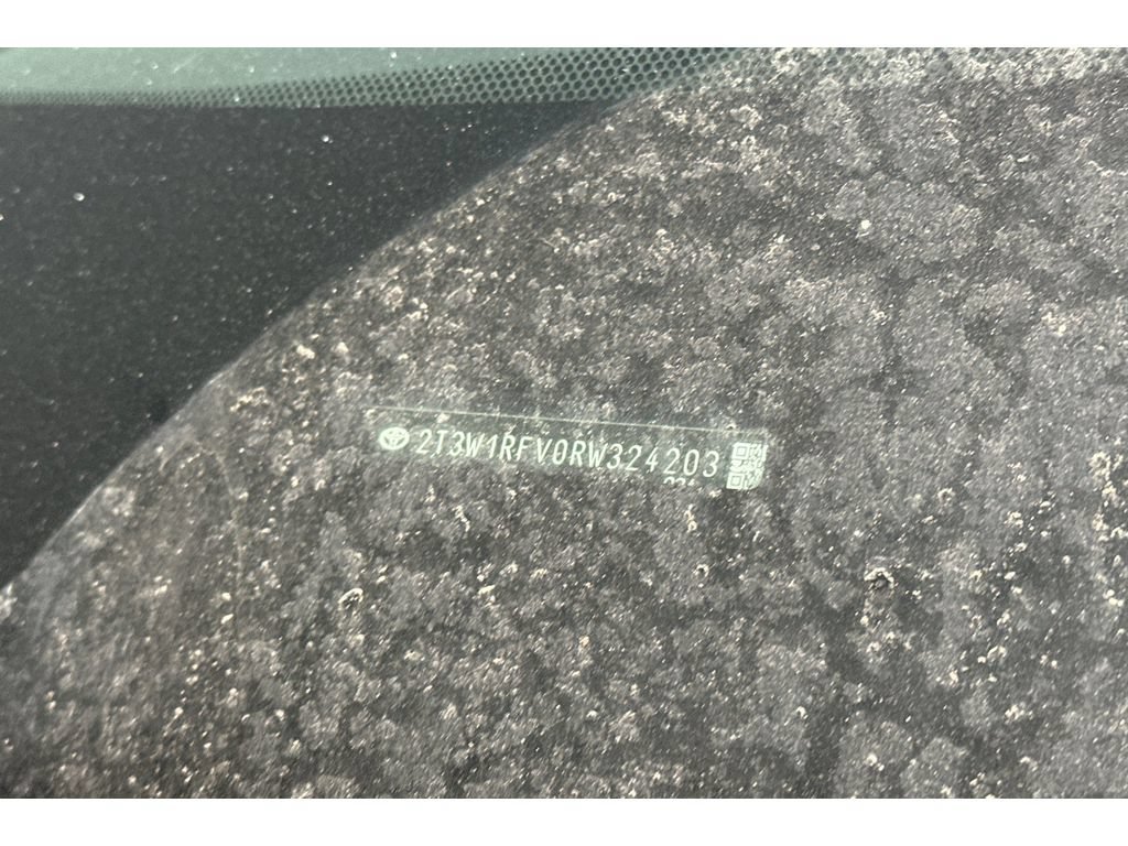 Used 2024 Toyota RAV4 XLE FWD image 8